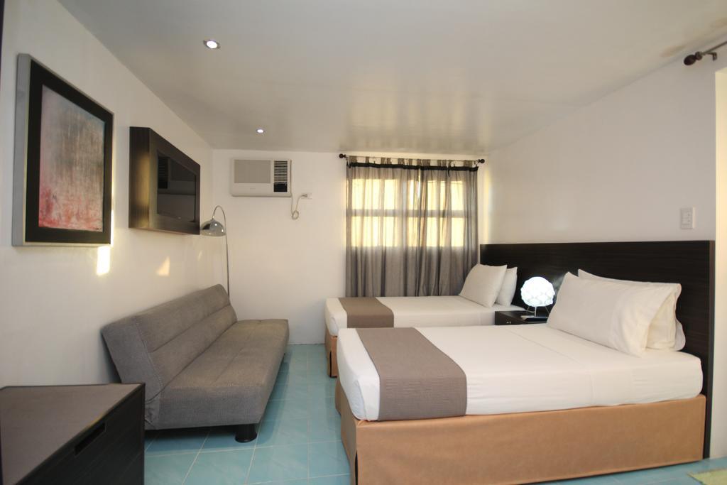 Bluewaves Westcliff Villa Balabag  外观 照片